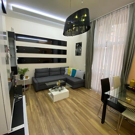 Cozy Apartment In Downtown Sofia - Tsar Samuil Street Экстерьер фото
